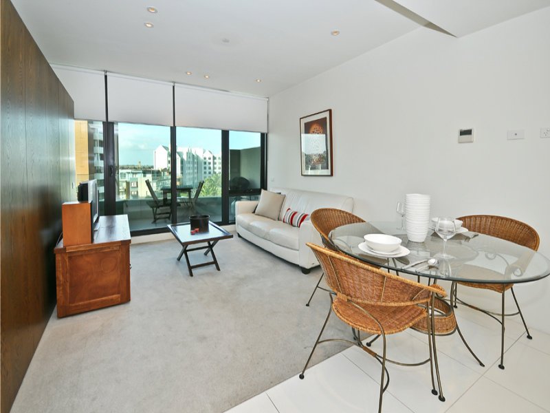 508/6 Victoria Street, St Kilda image 4