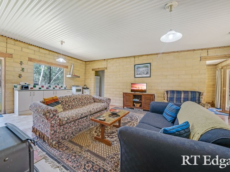 Property Gallery Thumbnail 3