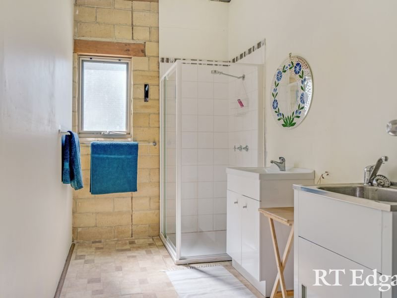 Property Gallery Thumbnail 4