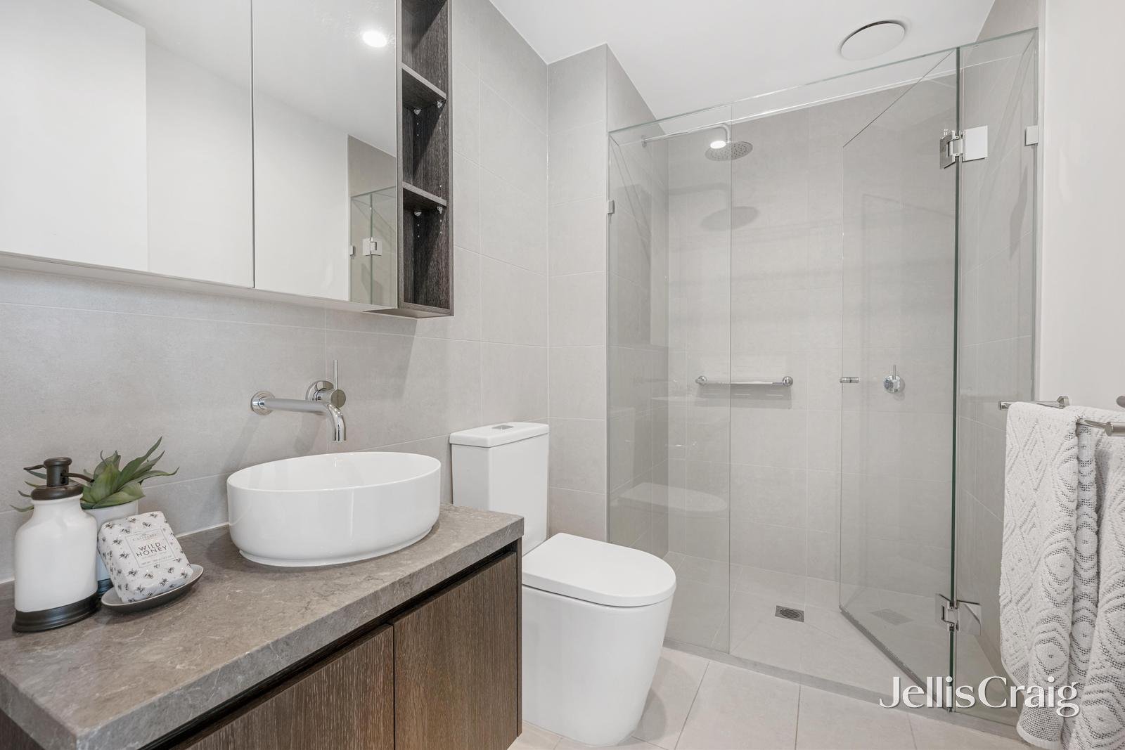 509/160 Whitehorse Road, Blackburn image 4