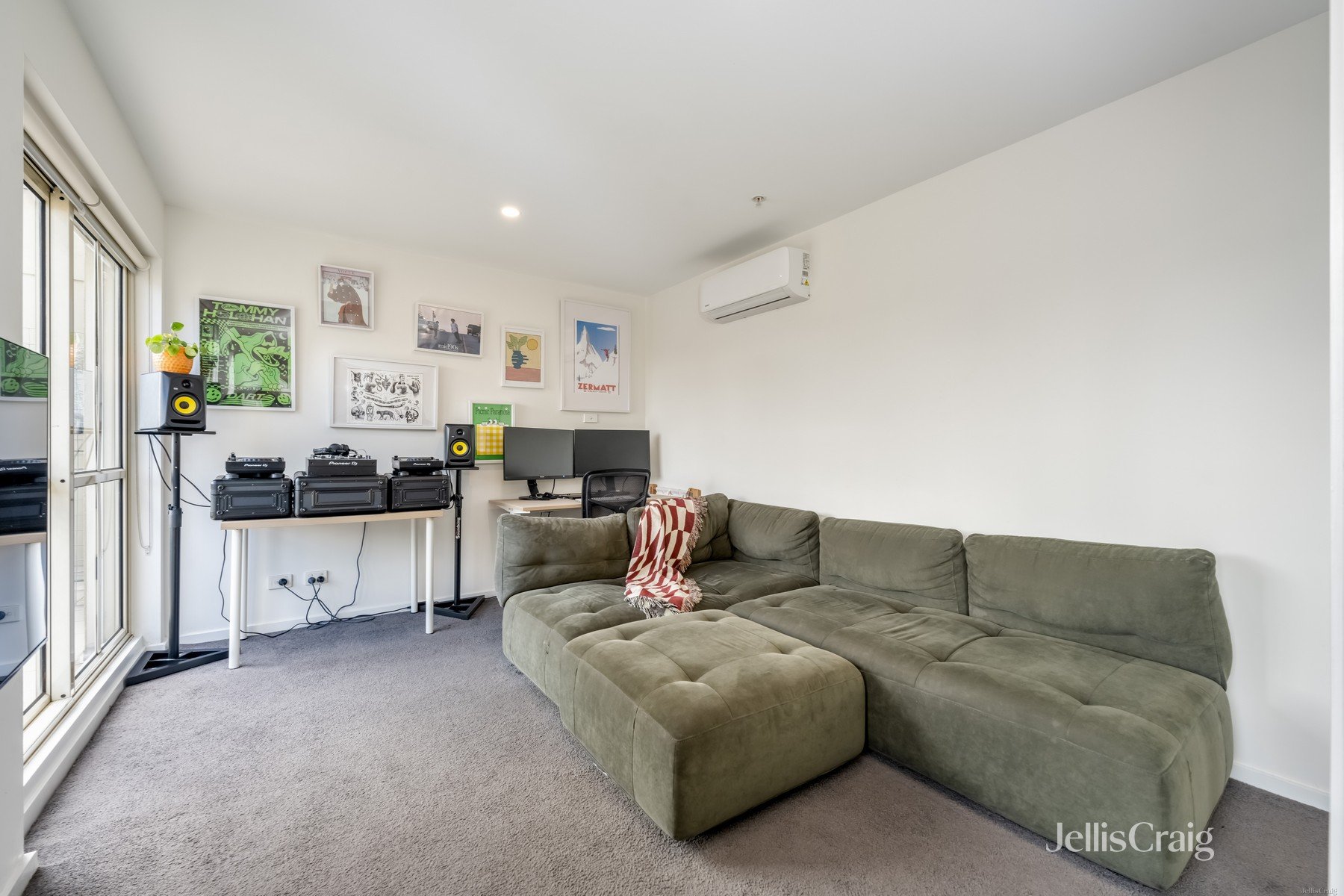 509/18 Finlay Place, Carlton image 3