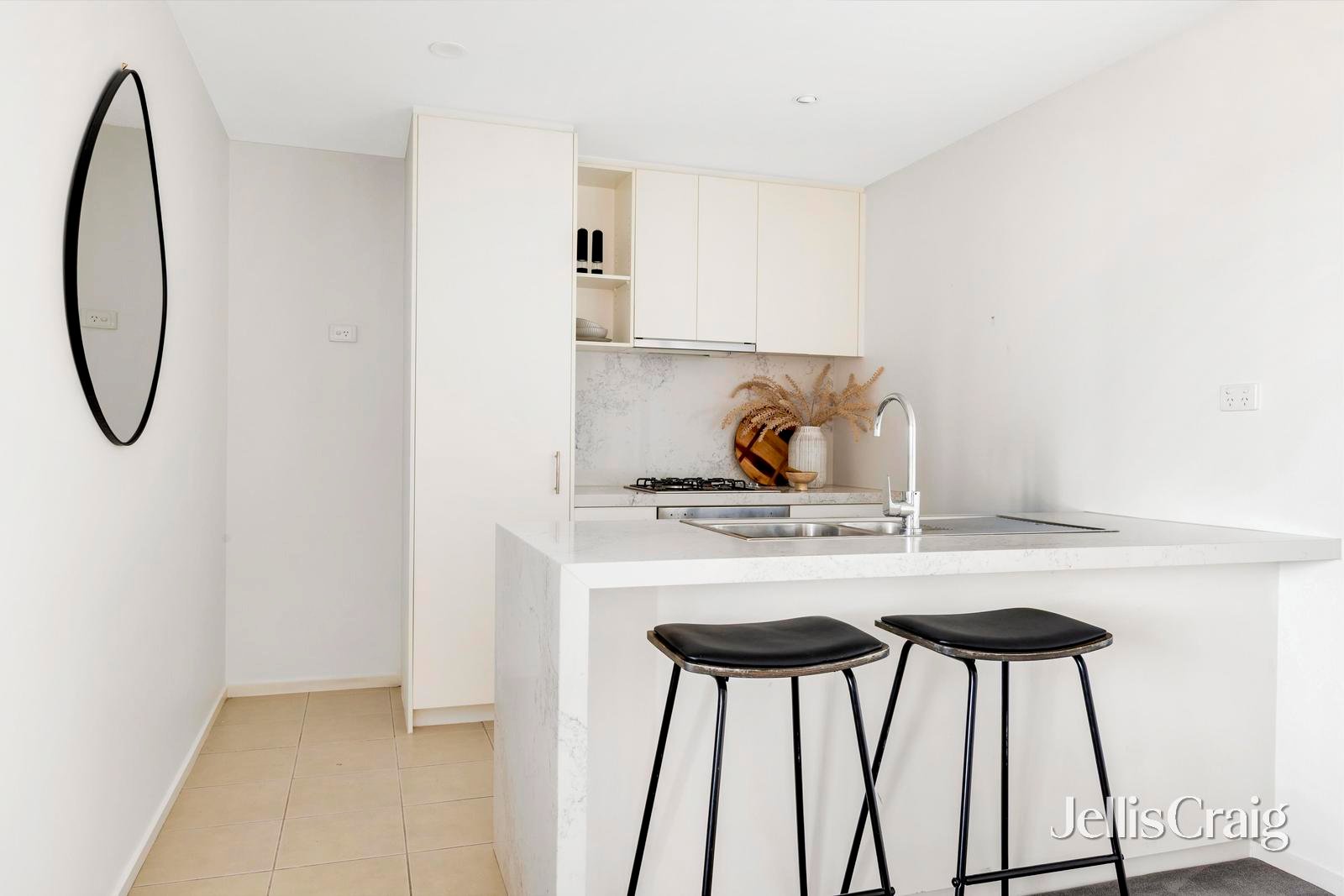 509/72 Altona Street, Kensington image 2