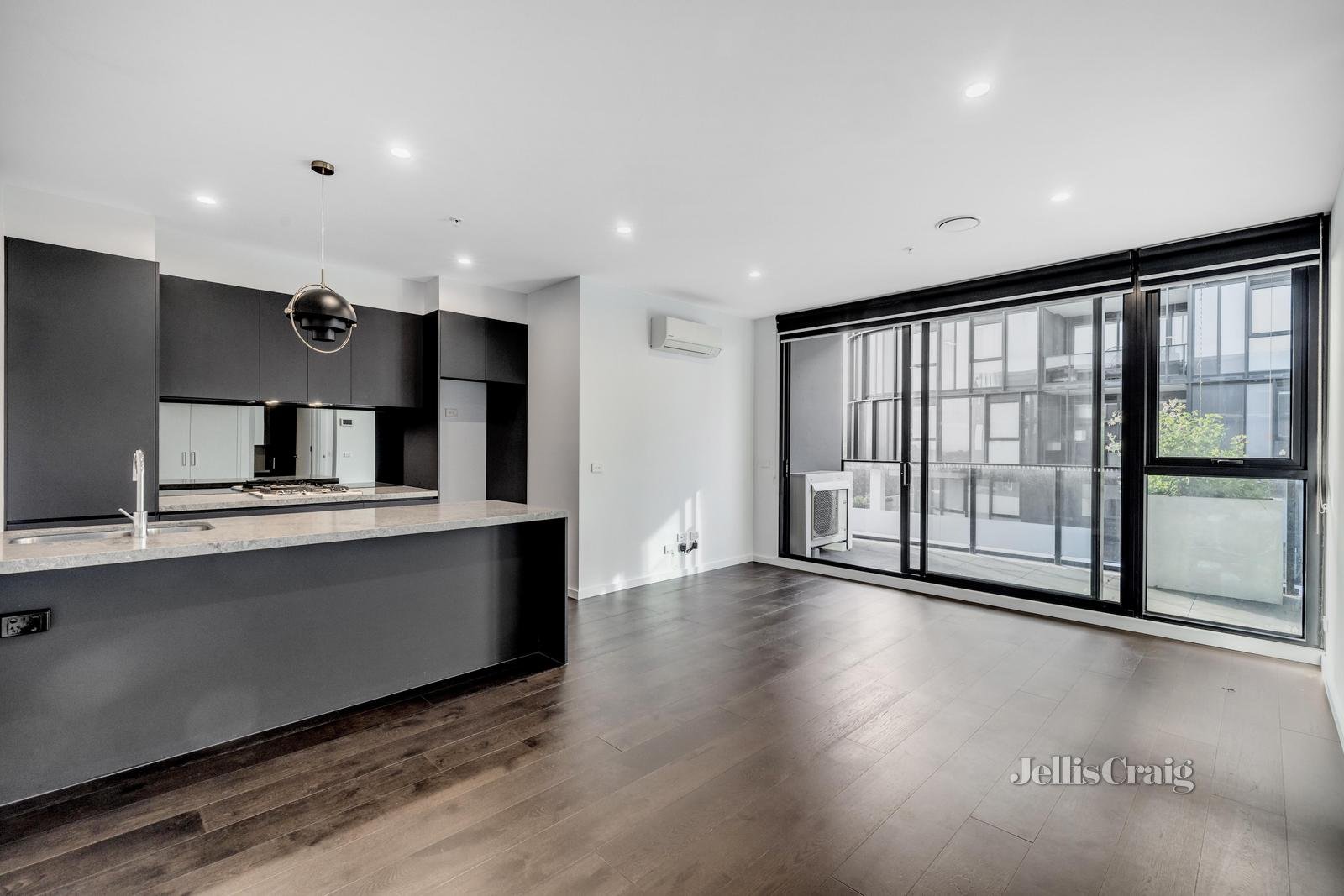 509c/166 Whitehorse Road, Blackburn image 2
