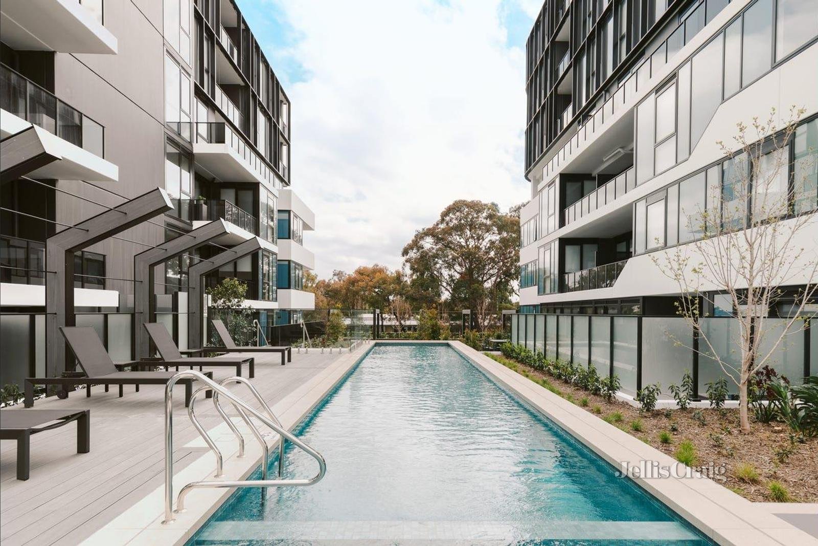 509c/166 Whitehorse Road, Blackburn image 6