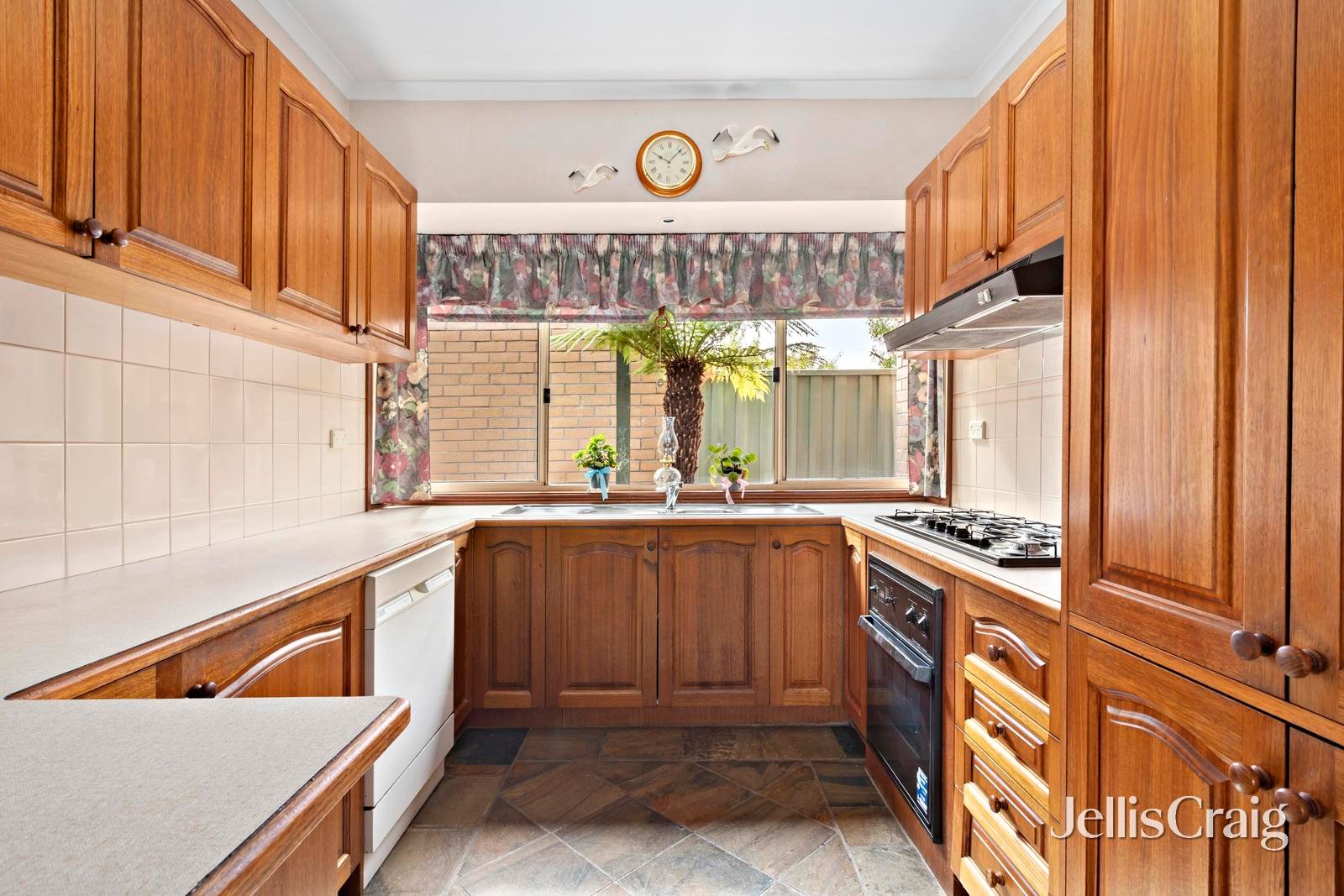 50A Bowes Avenue, Airport&nbsp;West image 3