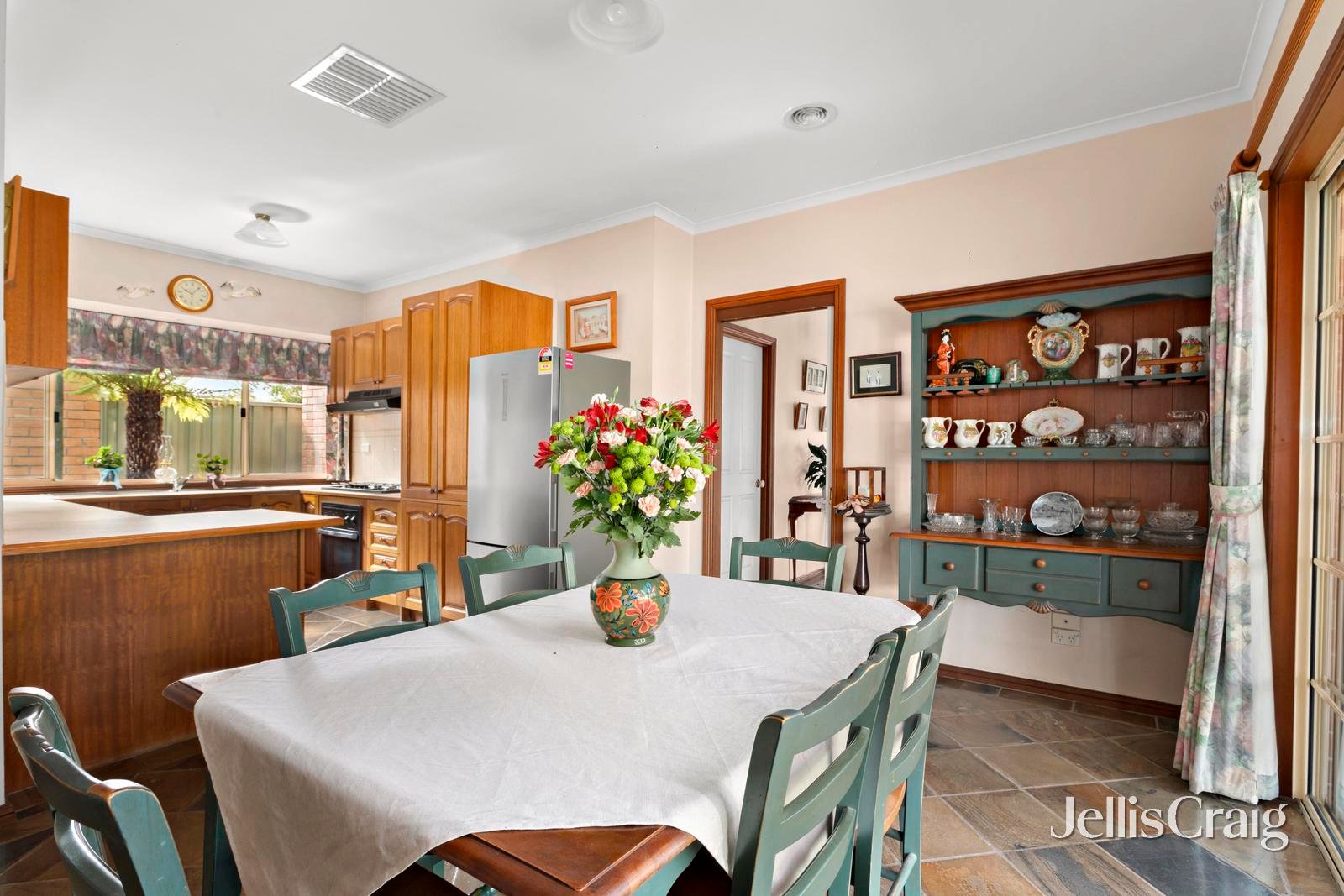 50A Bowes Avenue, Airport&nbsp;West image 4