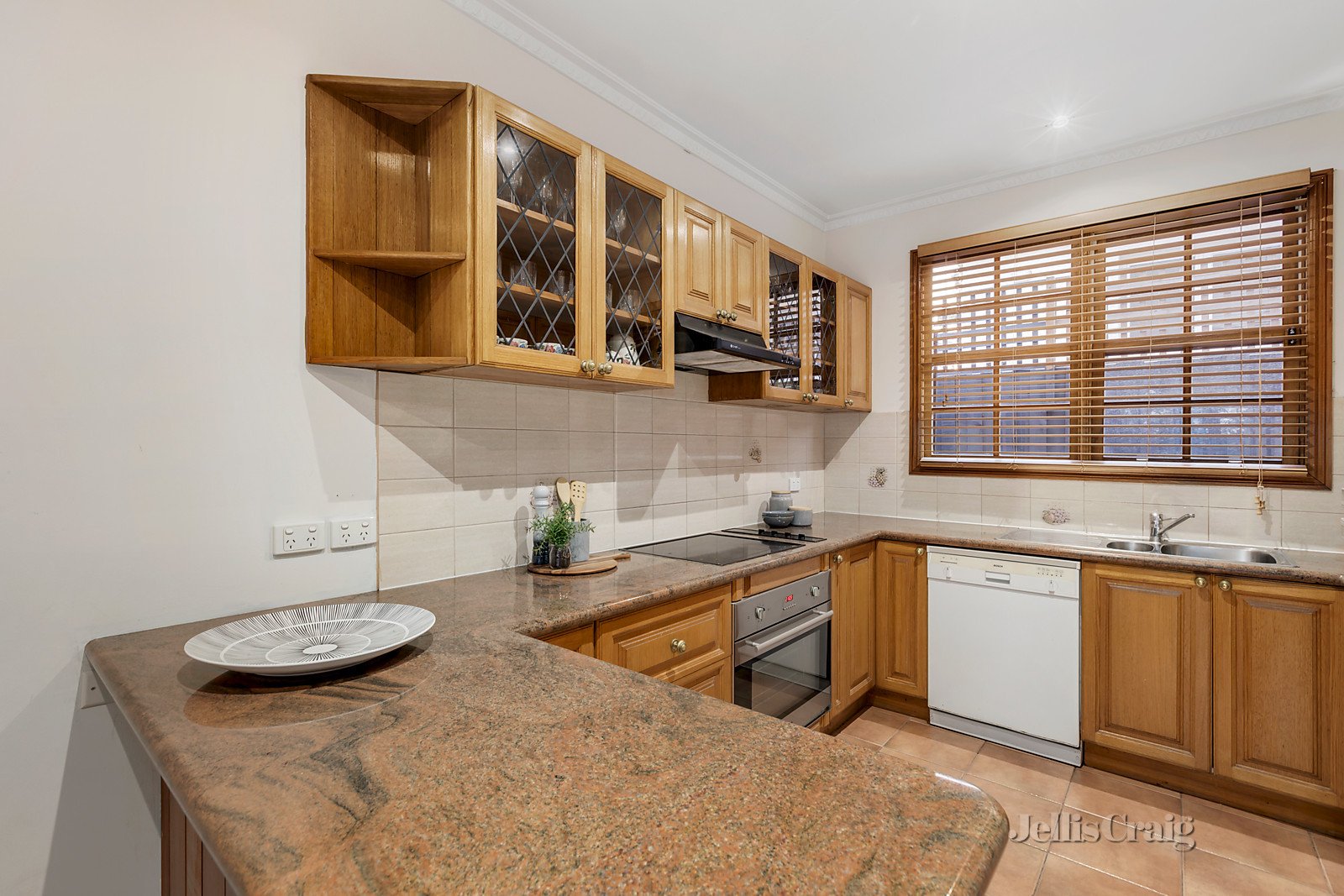 50A Wheatley Road, Mckinnon image 4