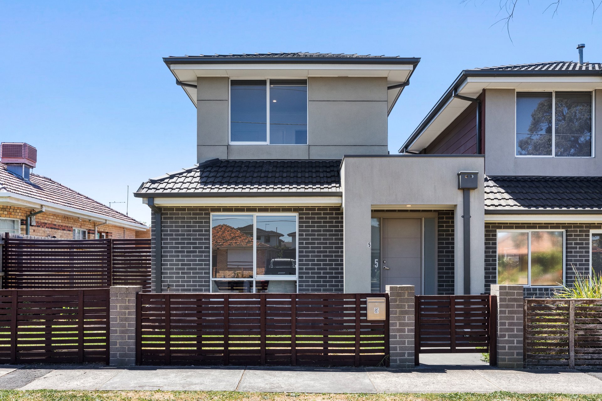 Property Gallery - Main Image
