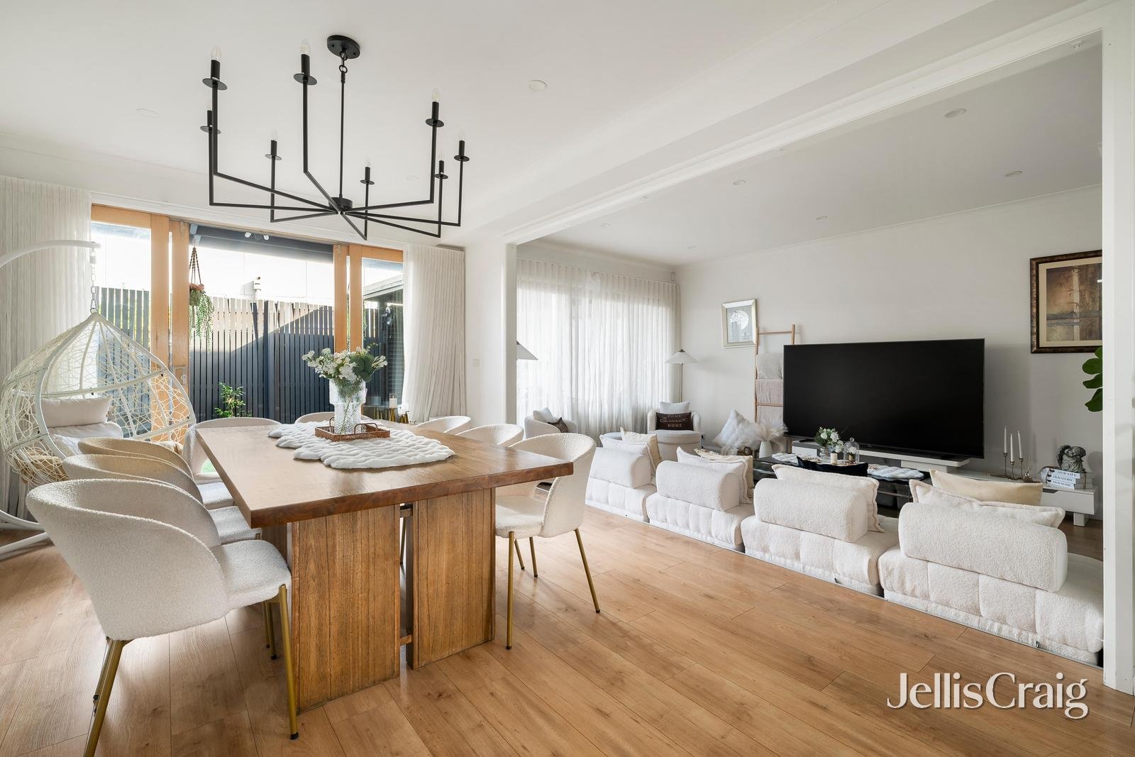5/1-5 Heversham Grove, Greenvale image 3