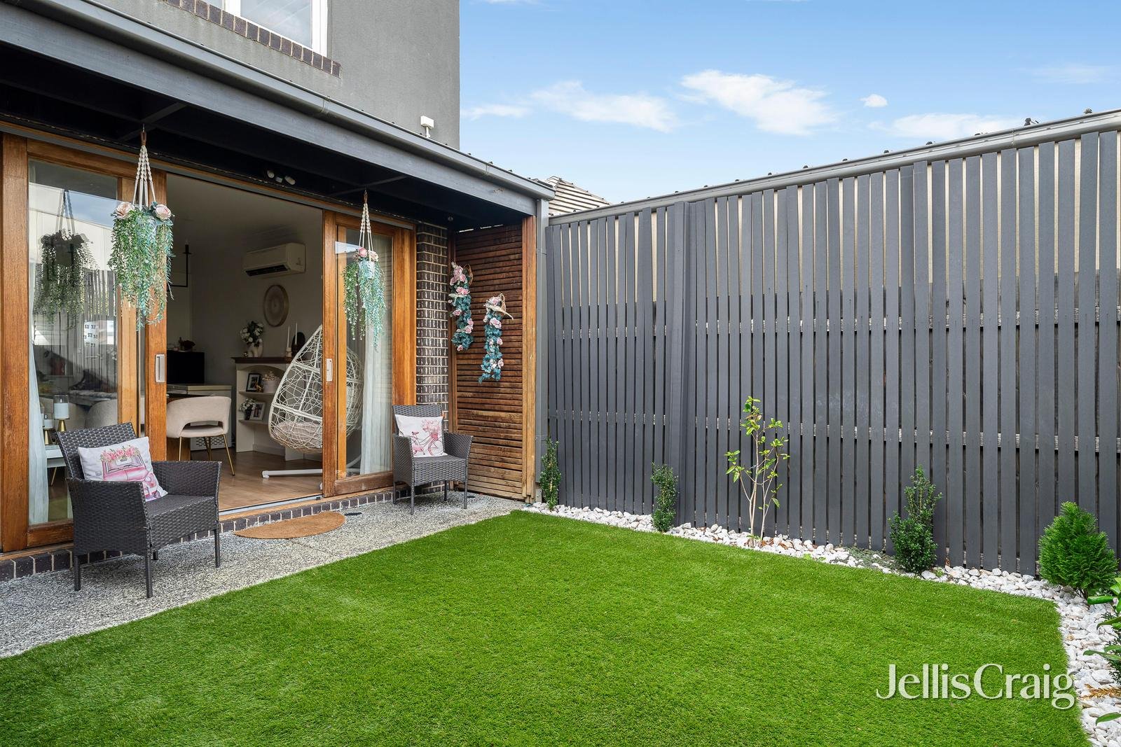 5/1-5 Heversham Grove, Greenvale image 12