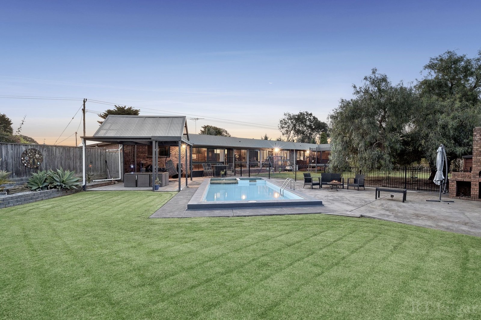 Property Gallery Thumbnail 18