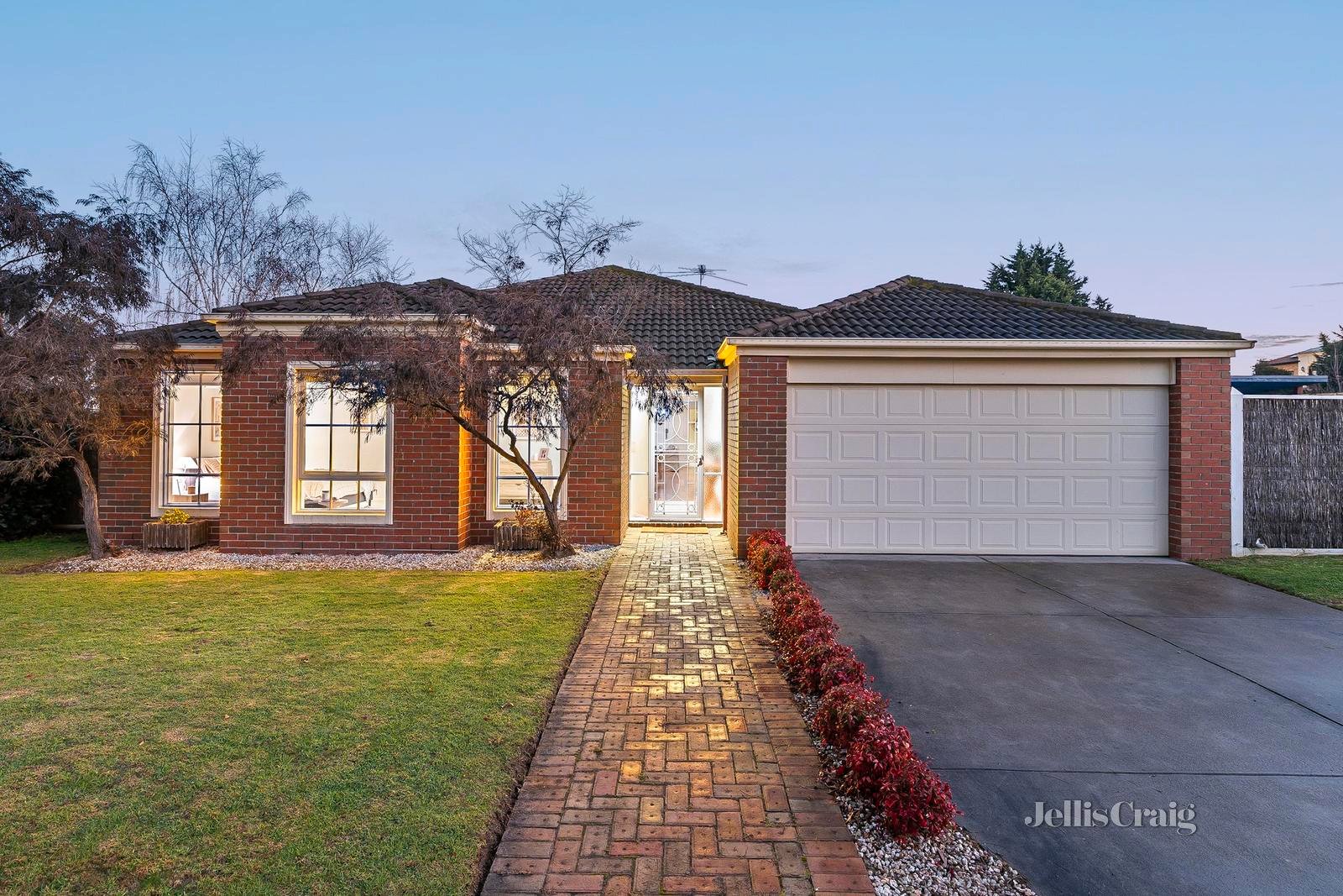 51 Balcombe Drive, Mount Martha image 1