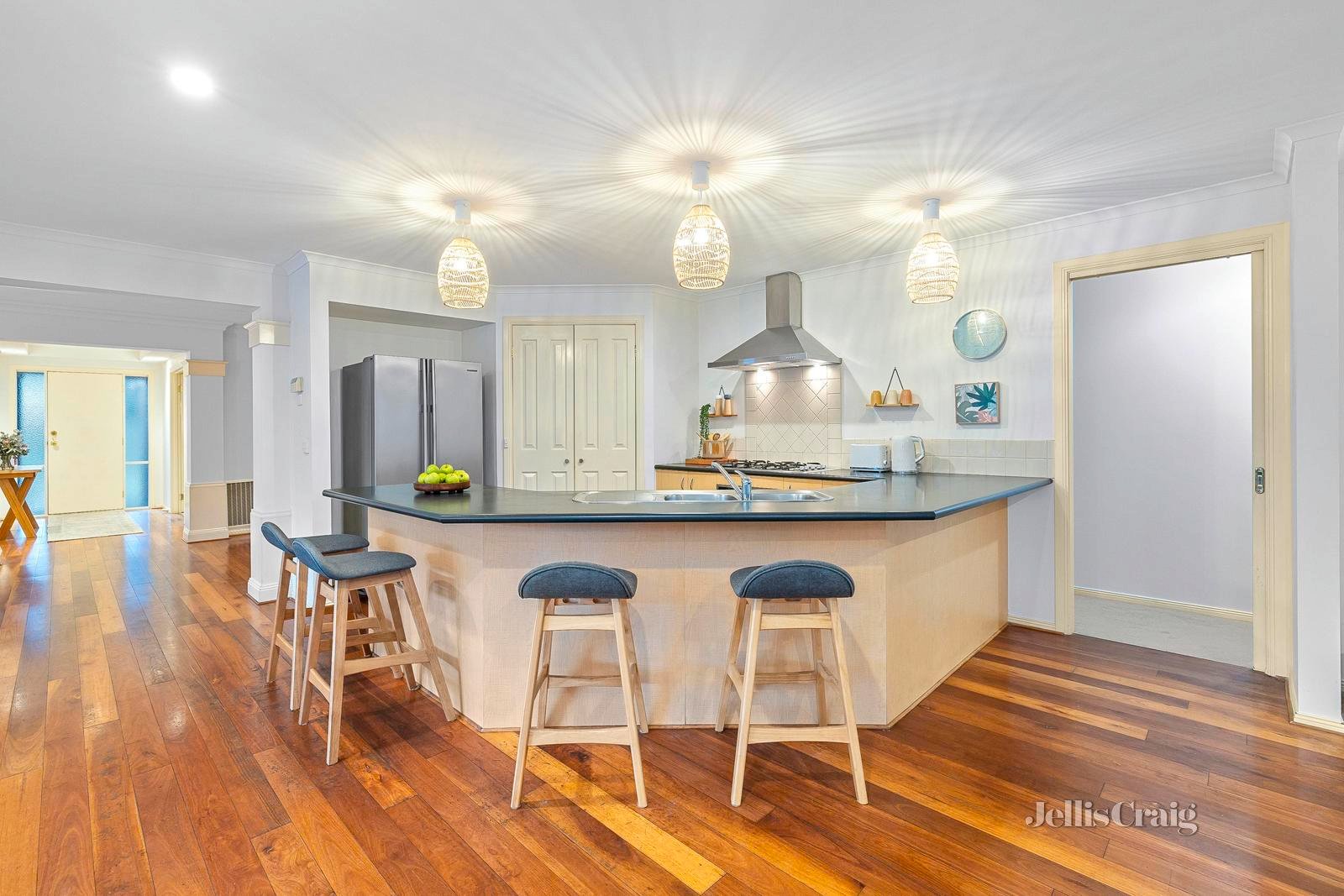 51 Balcombe Drive, Mount Martha image 6