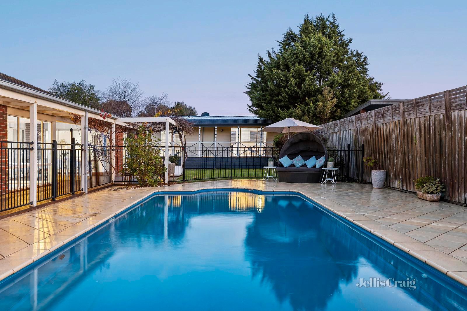 51 Balcombe Drive, Mount Martha image 17