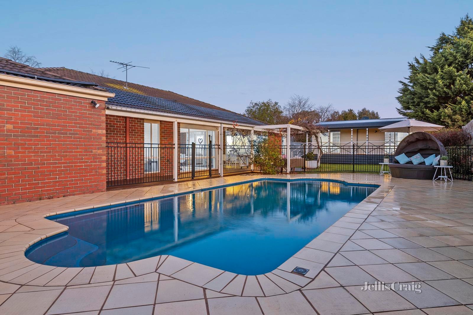 51 Balcombe Drive, Mount Martha image 18
