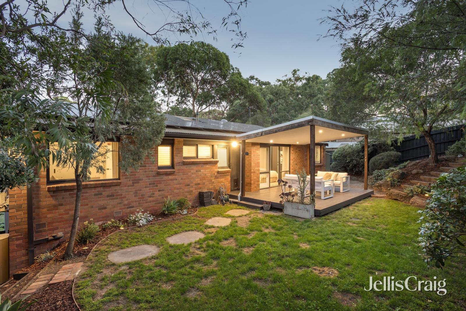 51 Belmont Crescent, Montmorency image 14