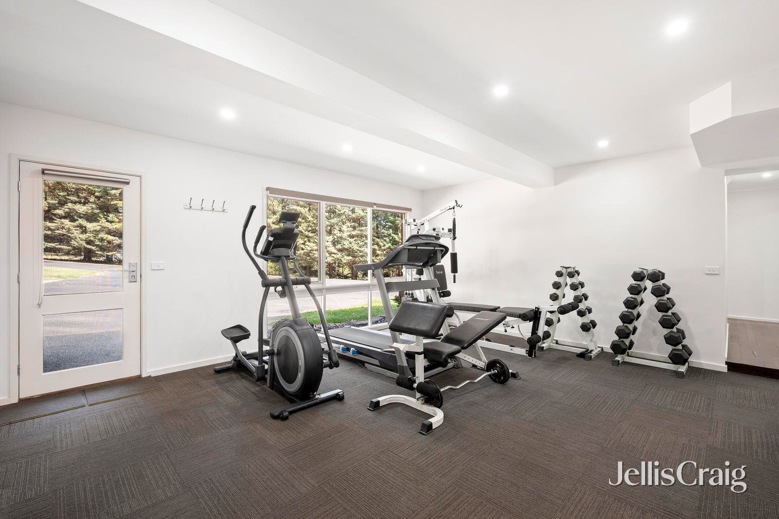 51 Belvedere Drive, Montrose image 11