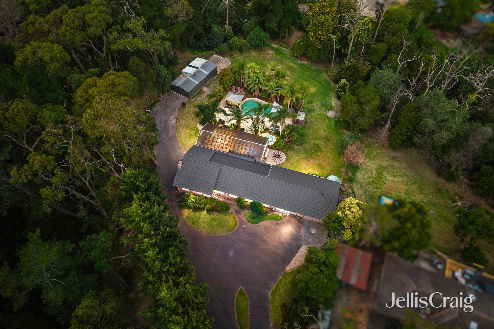 51 Belvedere Drive, Montrose image 31