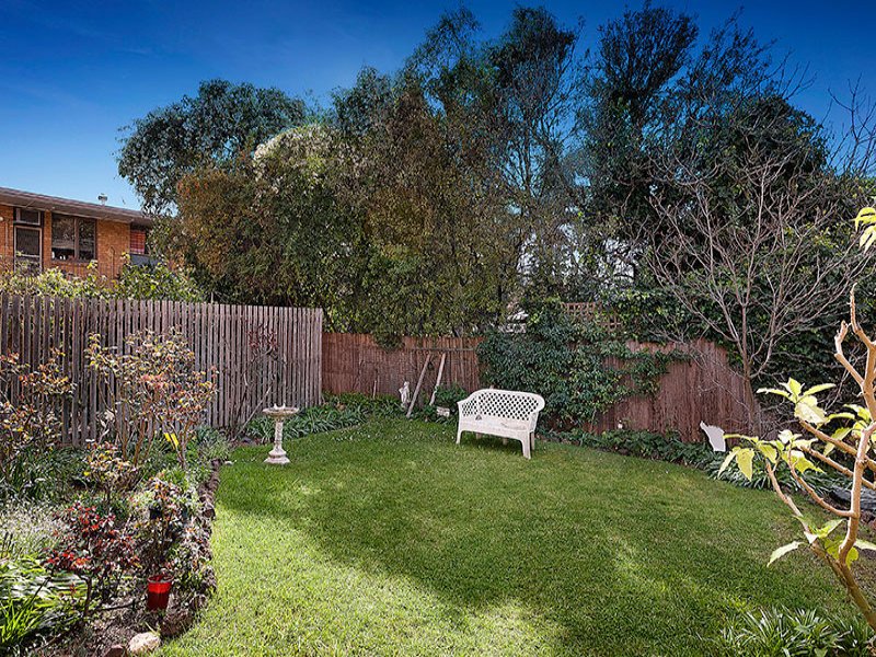 5/1 Brookfield Court, Hawthorn East image 8
