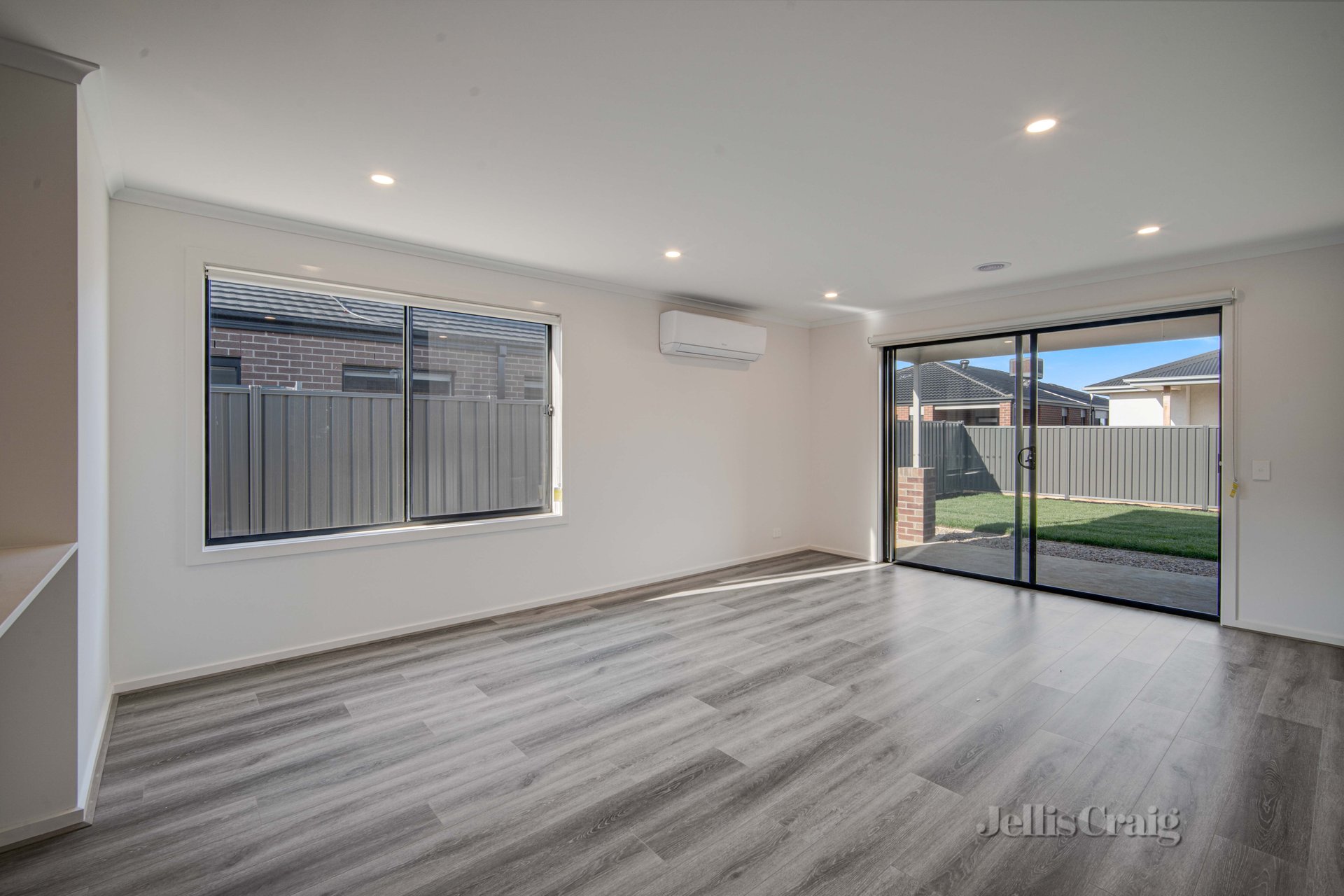 51 Cormorant Grange, Winter&nbsp;Valley image 4