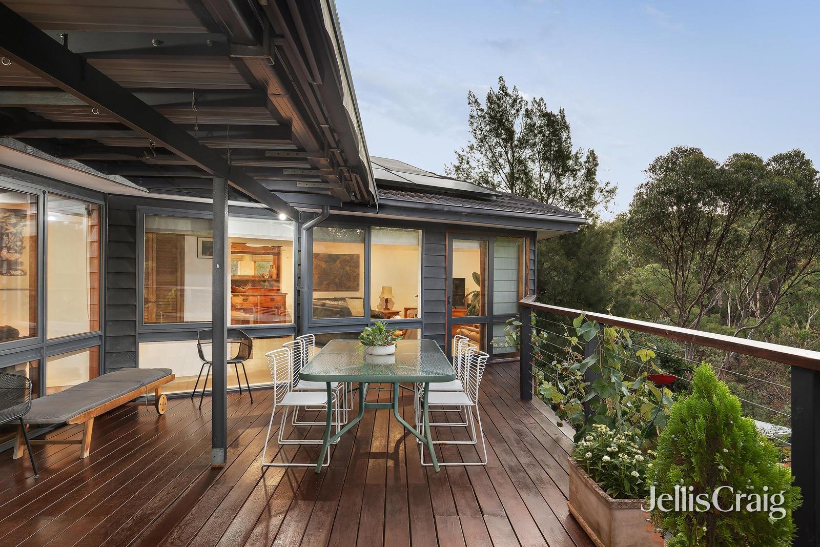 51 Corowa Crescent, Greensborough image 1