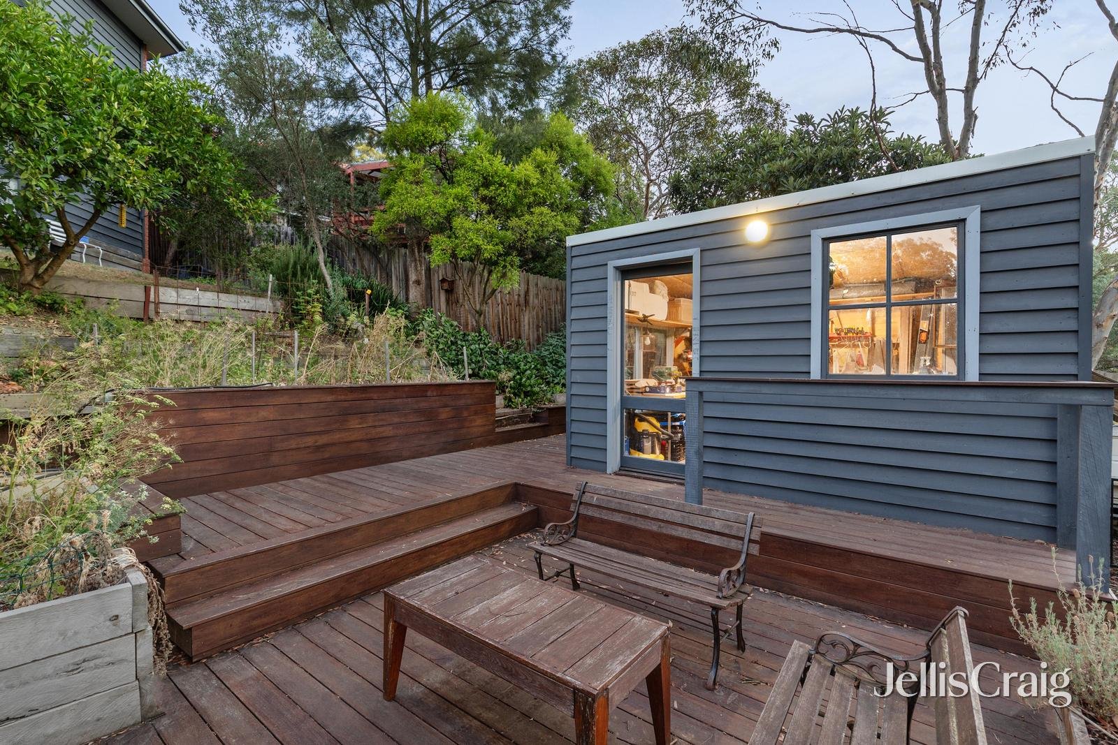 51 Corowa Crescent, Greensborough image 14