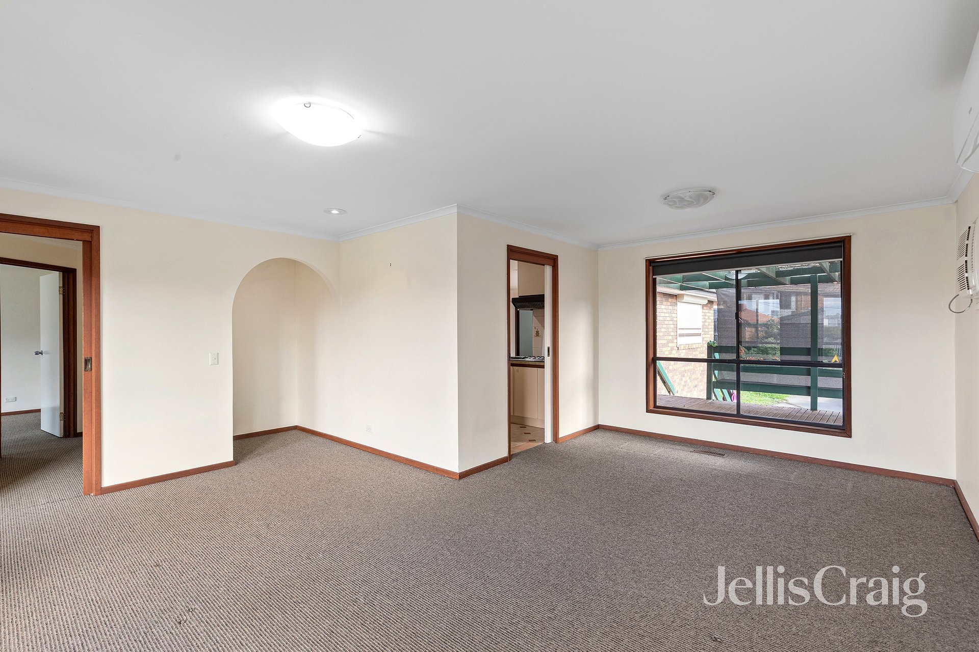 51 Elonera Avenue, Greensborough image 5