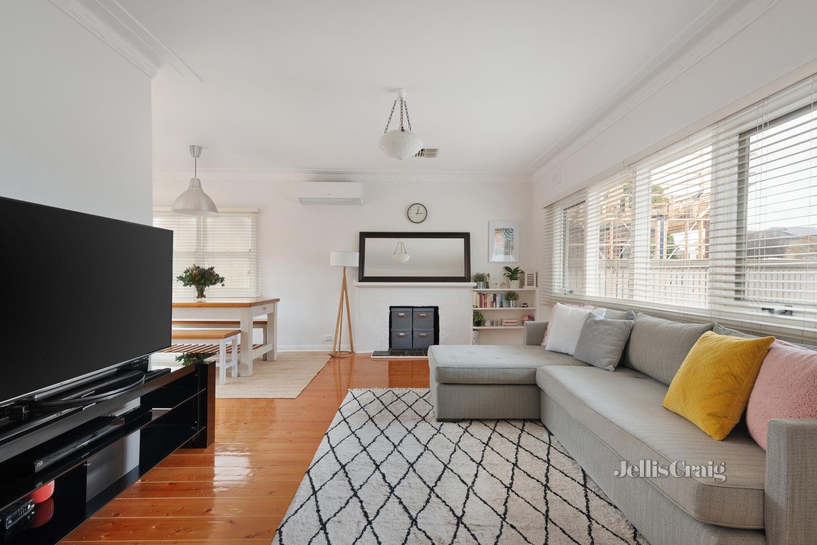 51 Fromer Street, Bentleigh image 2