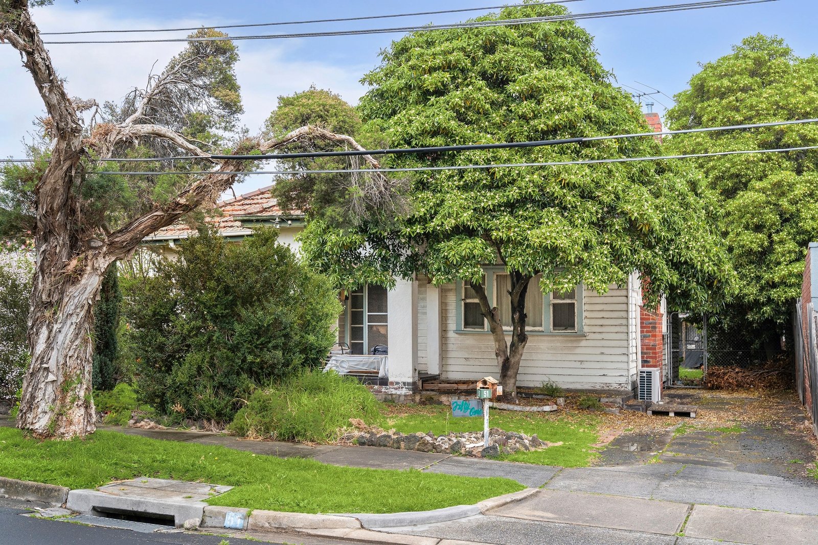 Property Gallery Thumbnail 2