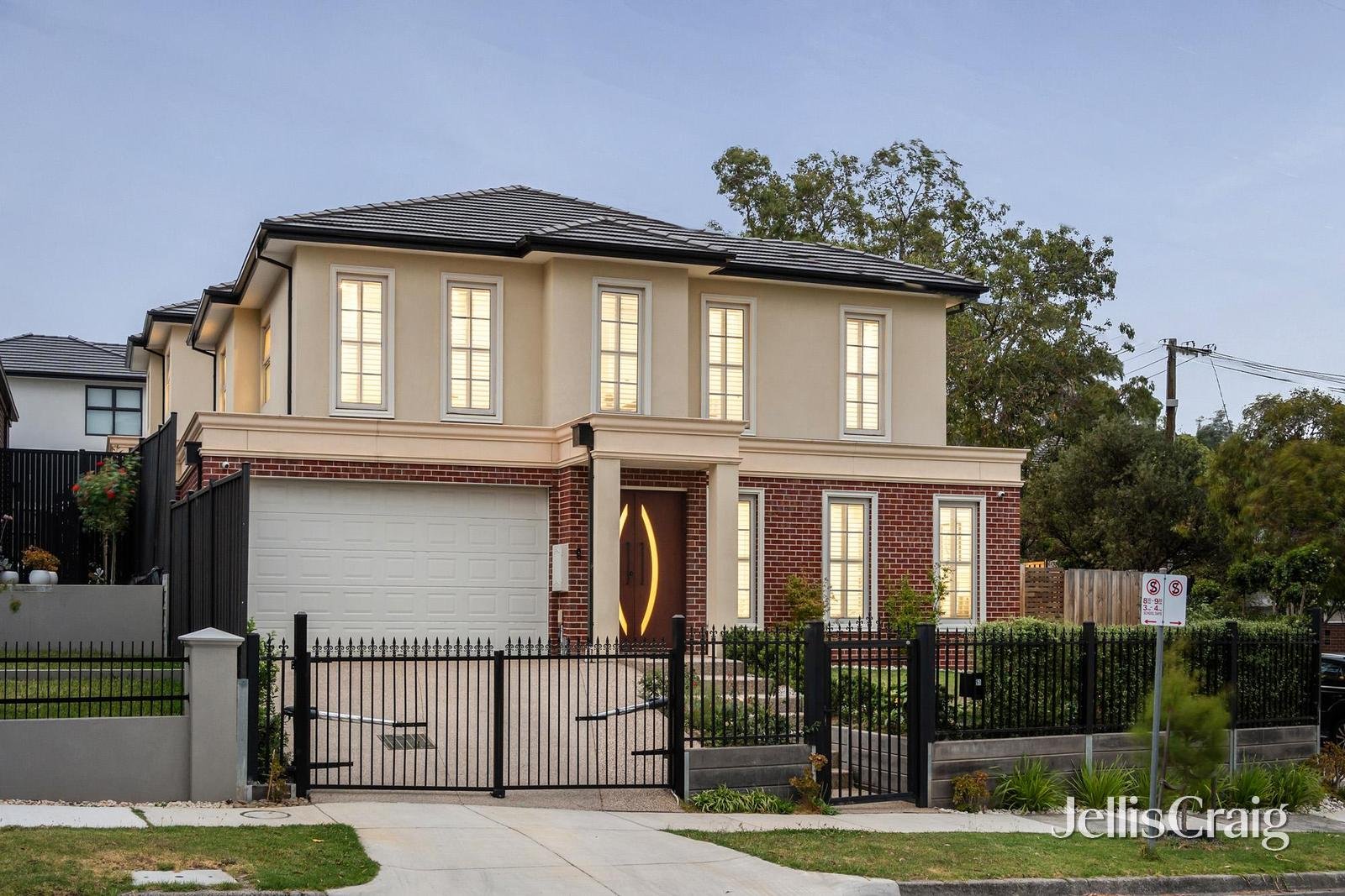 51 Grantley Drive, Glen&nbsp;Waverley image 2