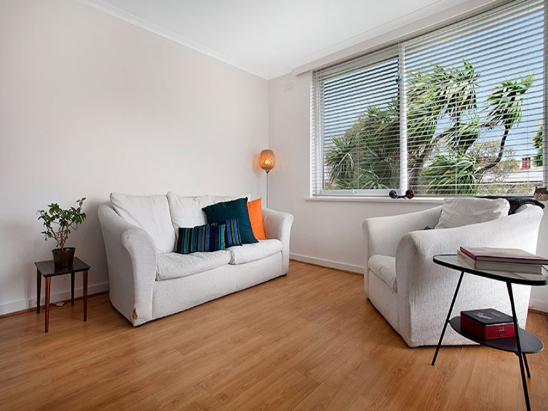 5/1 Hartpury Avenue, Elwood image 6