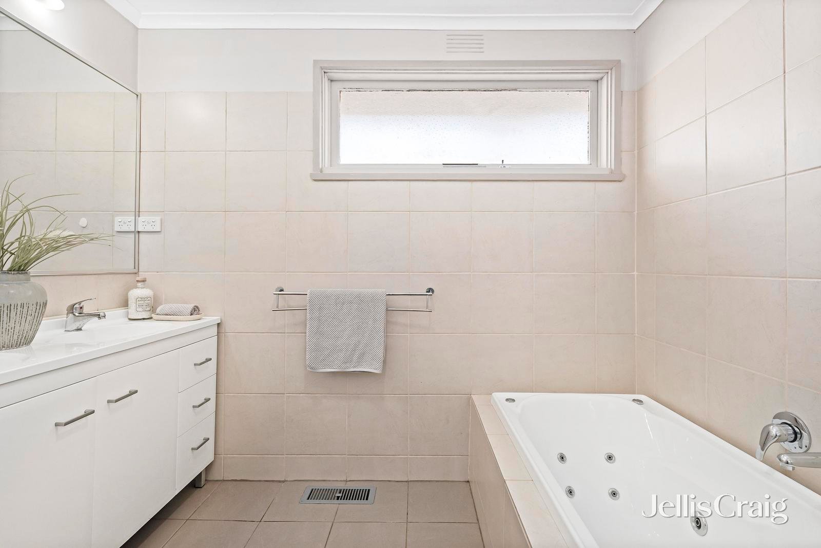 51 Hunt Street, Donvale image 7