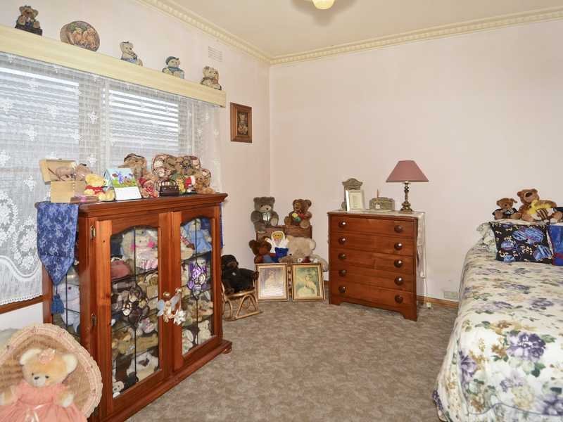 51 Itkeston Street, Herne Hill image 4