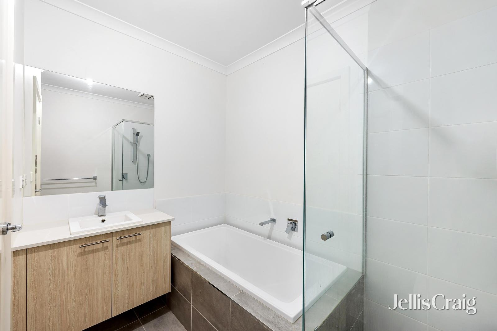 51 Janefield Drive, Bundoora image 8