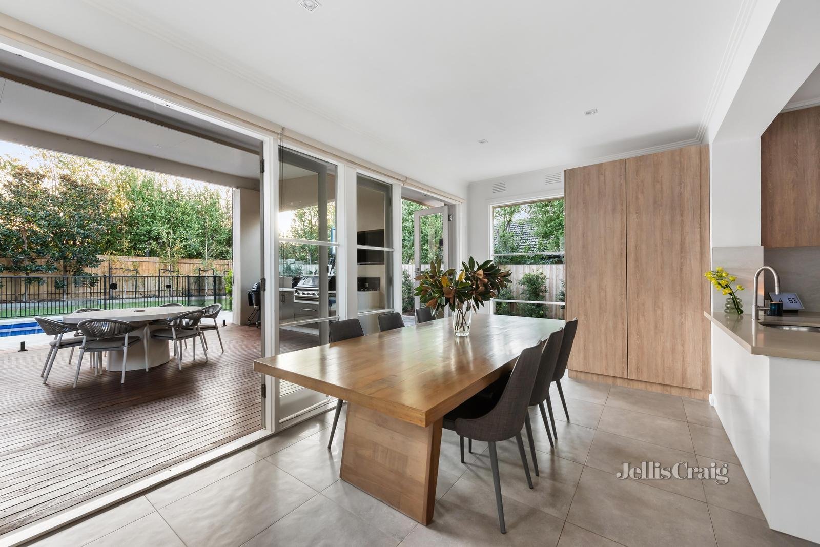 51 Jasper Road, Bentleigh image 6