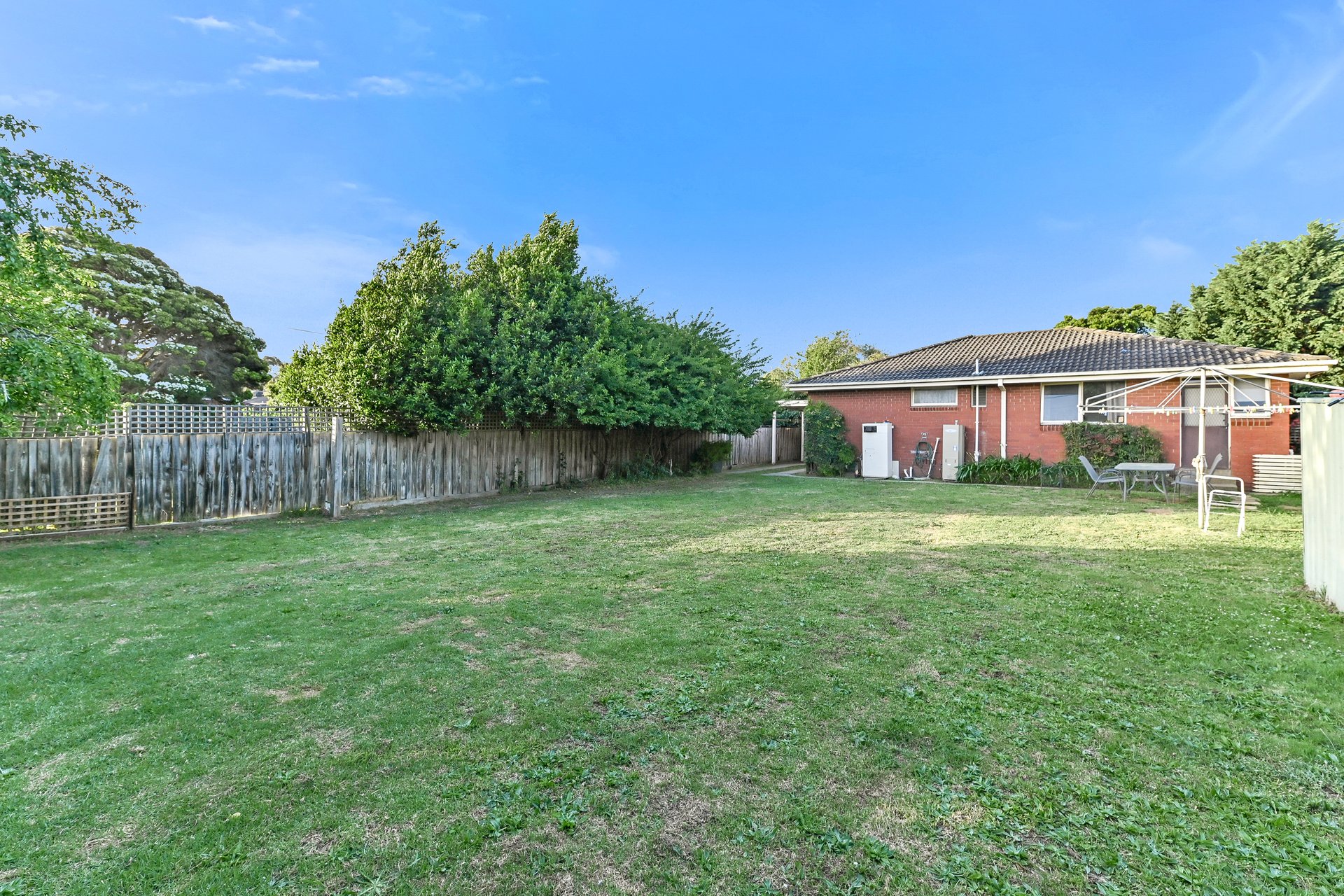 51 Kauri Grove, Glen Waverley image 9