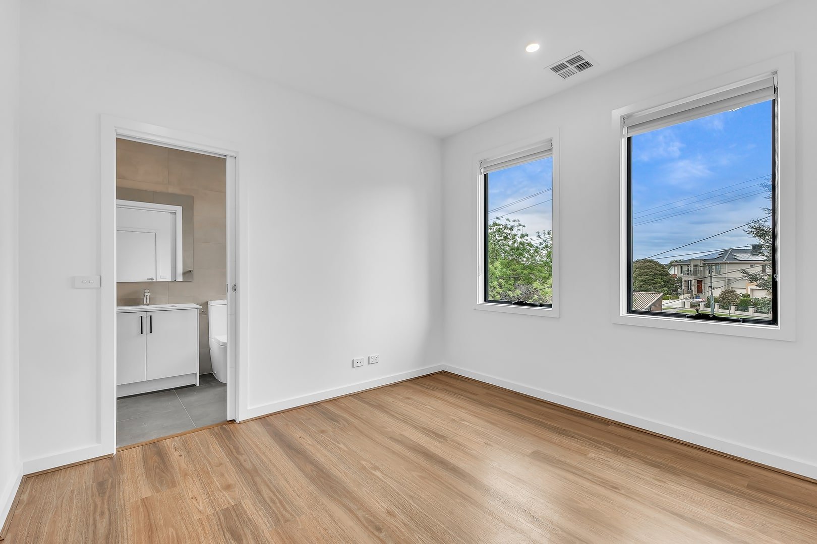 5/1 Kennedy Street, Glen Waverley image 5