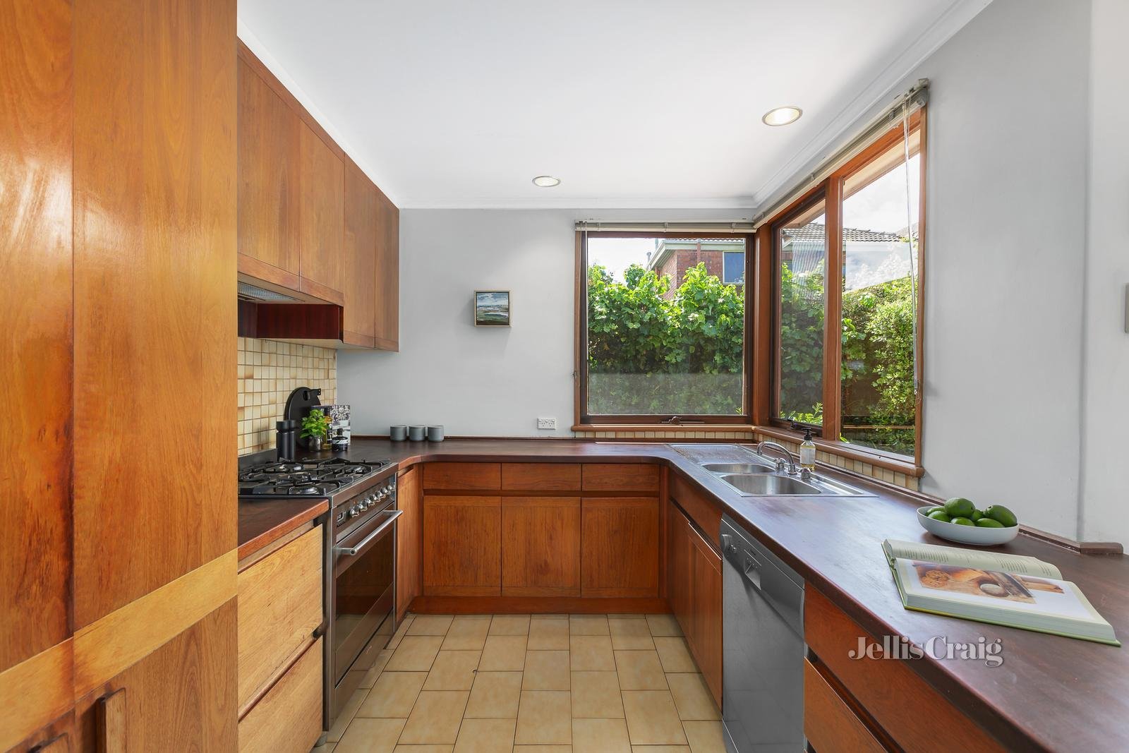51 Lang Street, South Yarra image 7