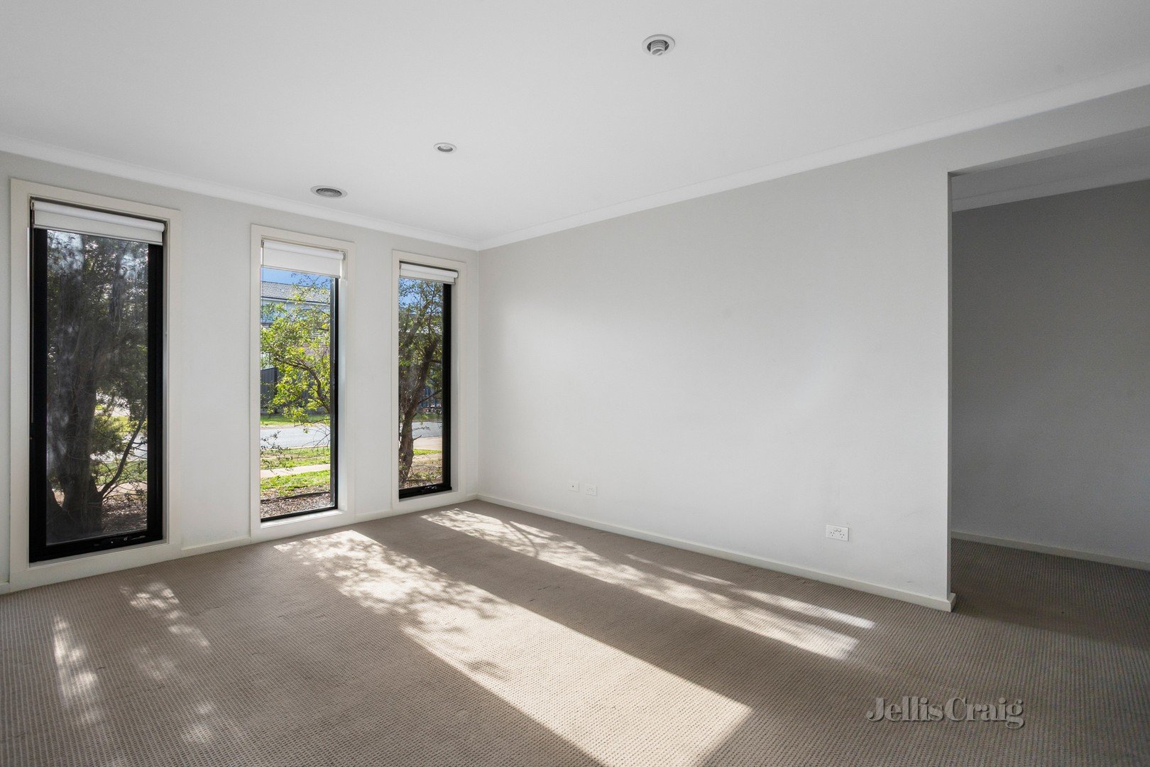 51 Pankhurst Promenade, Point Cook image 3