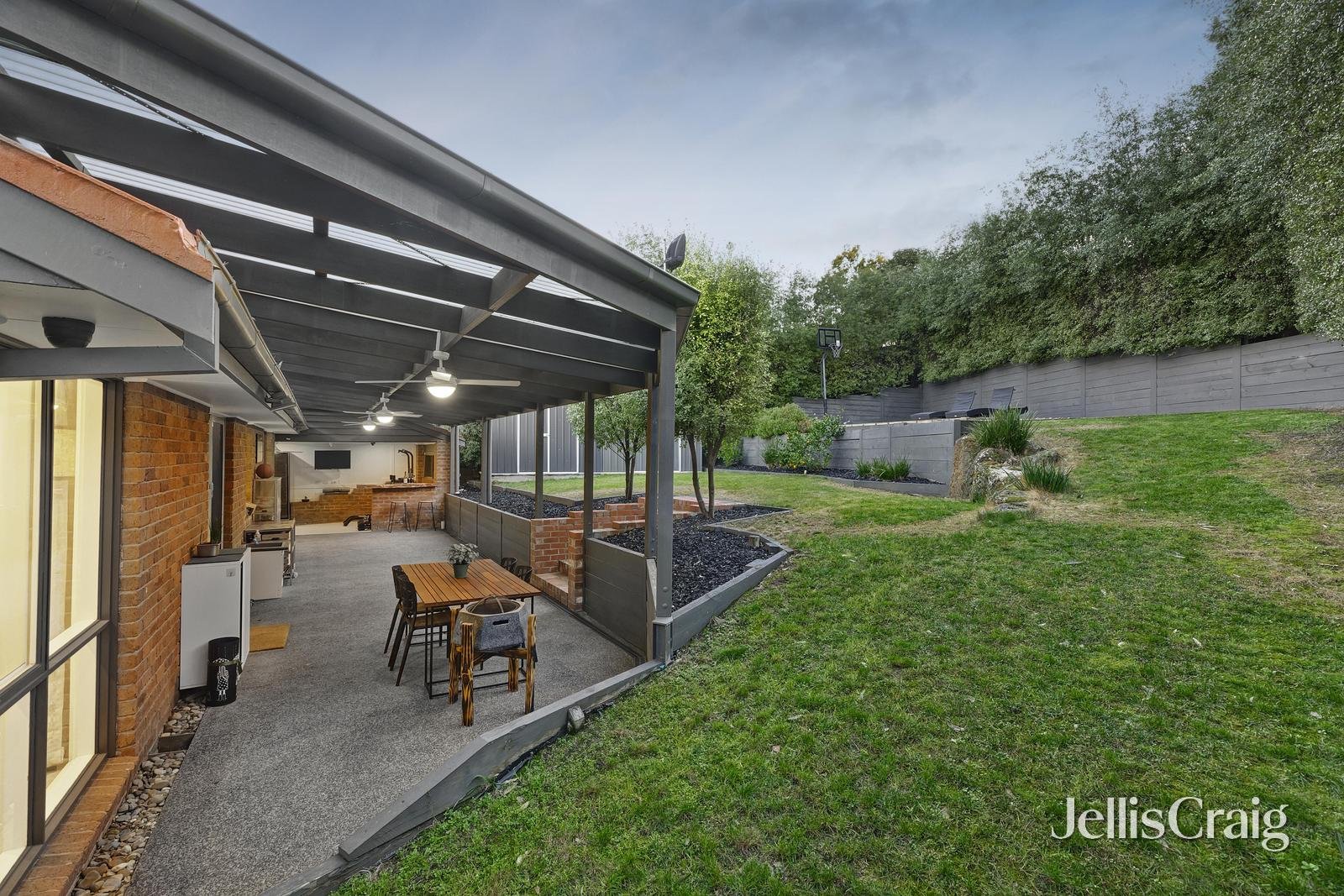 51 Parry Road, Eltham North image 13
