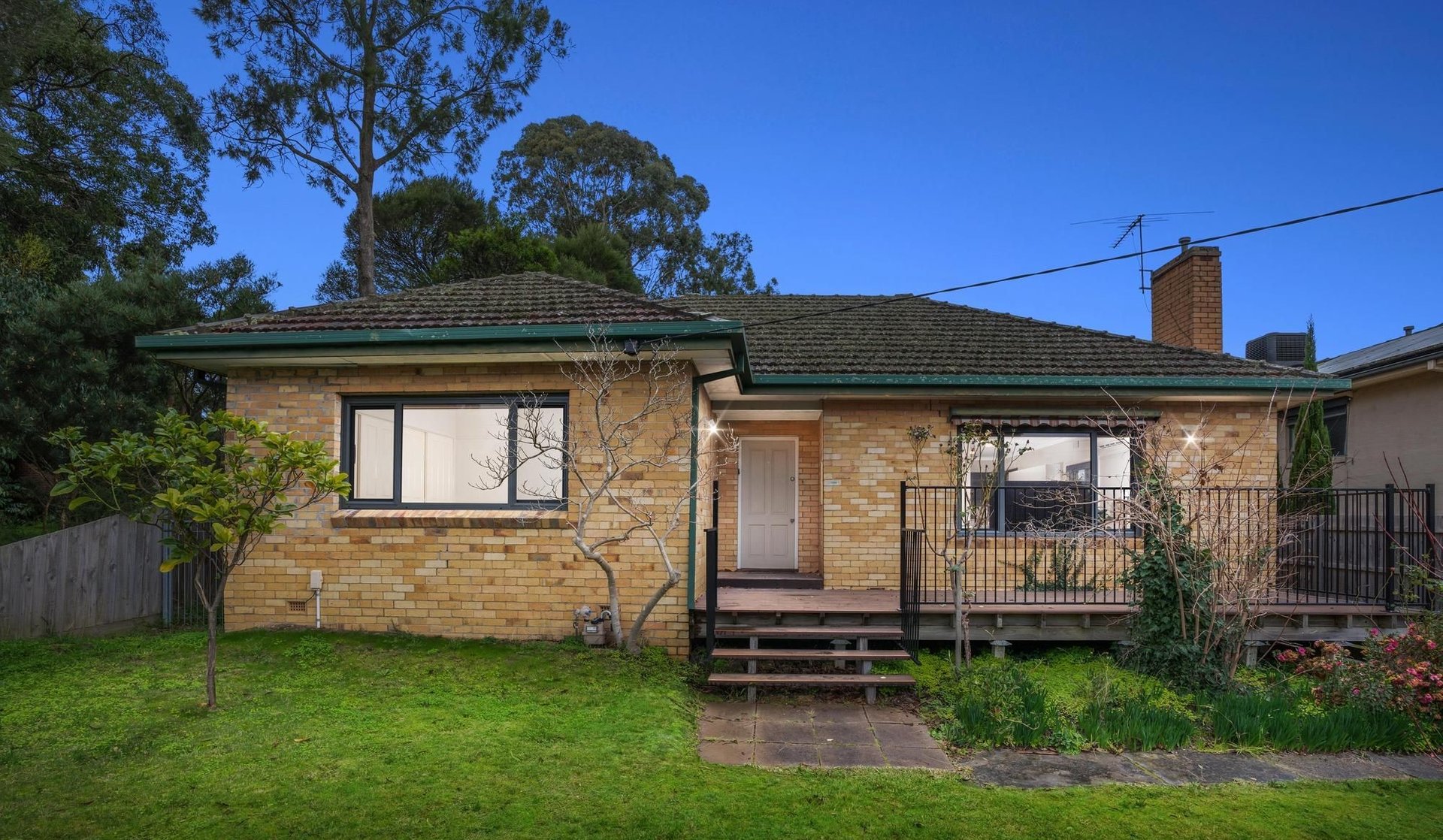 51 Purches Street, Mitcham image 1