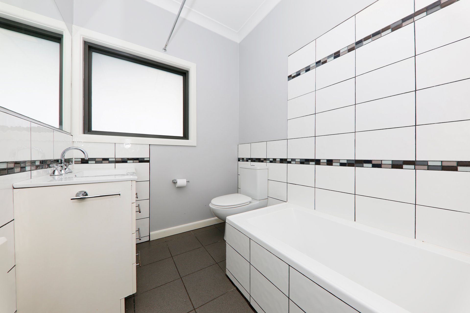 51 Purches Street, Mitcham image 7
