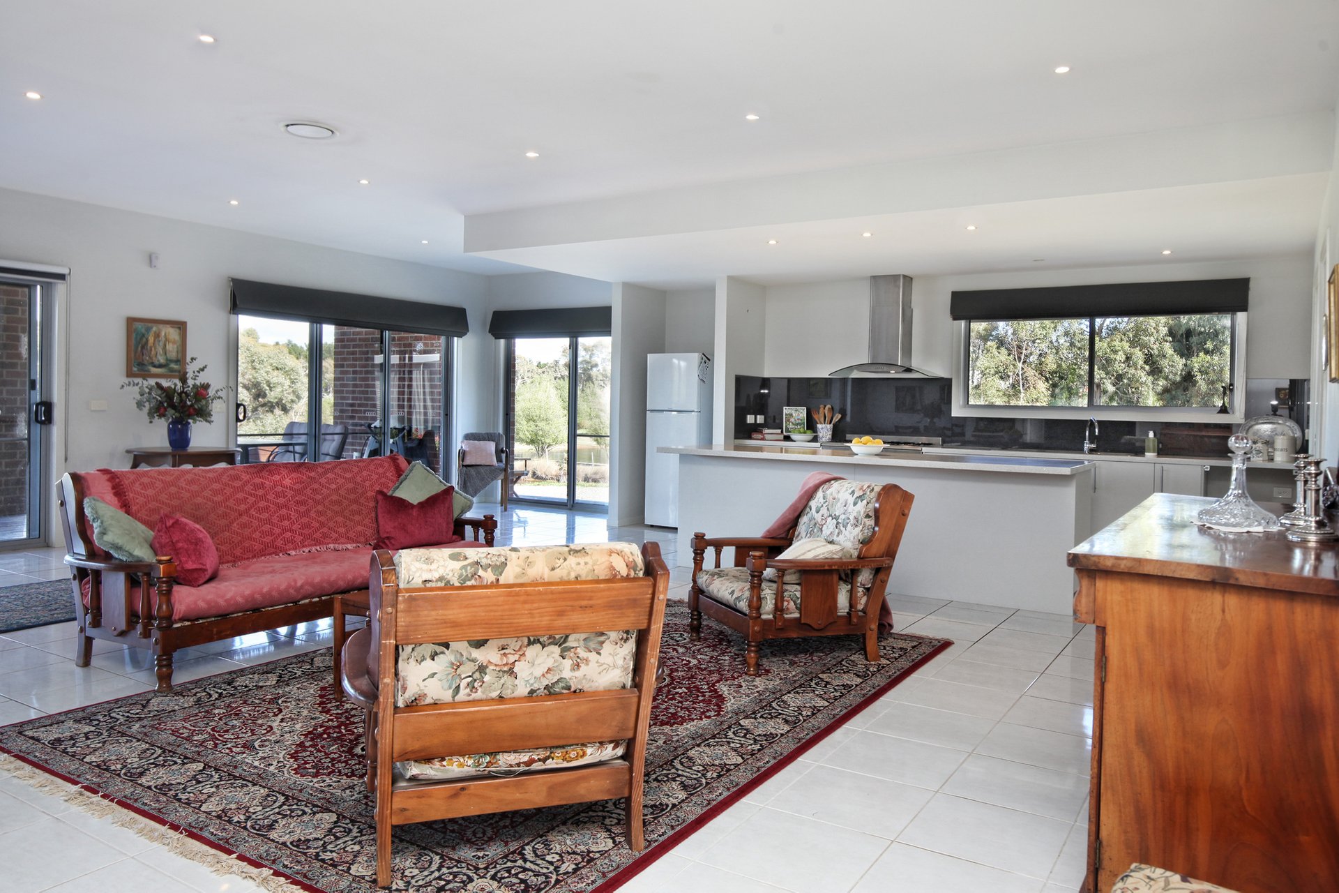 Property Gallery Thumbnail 7