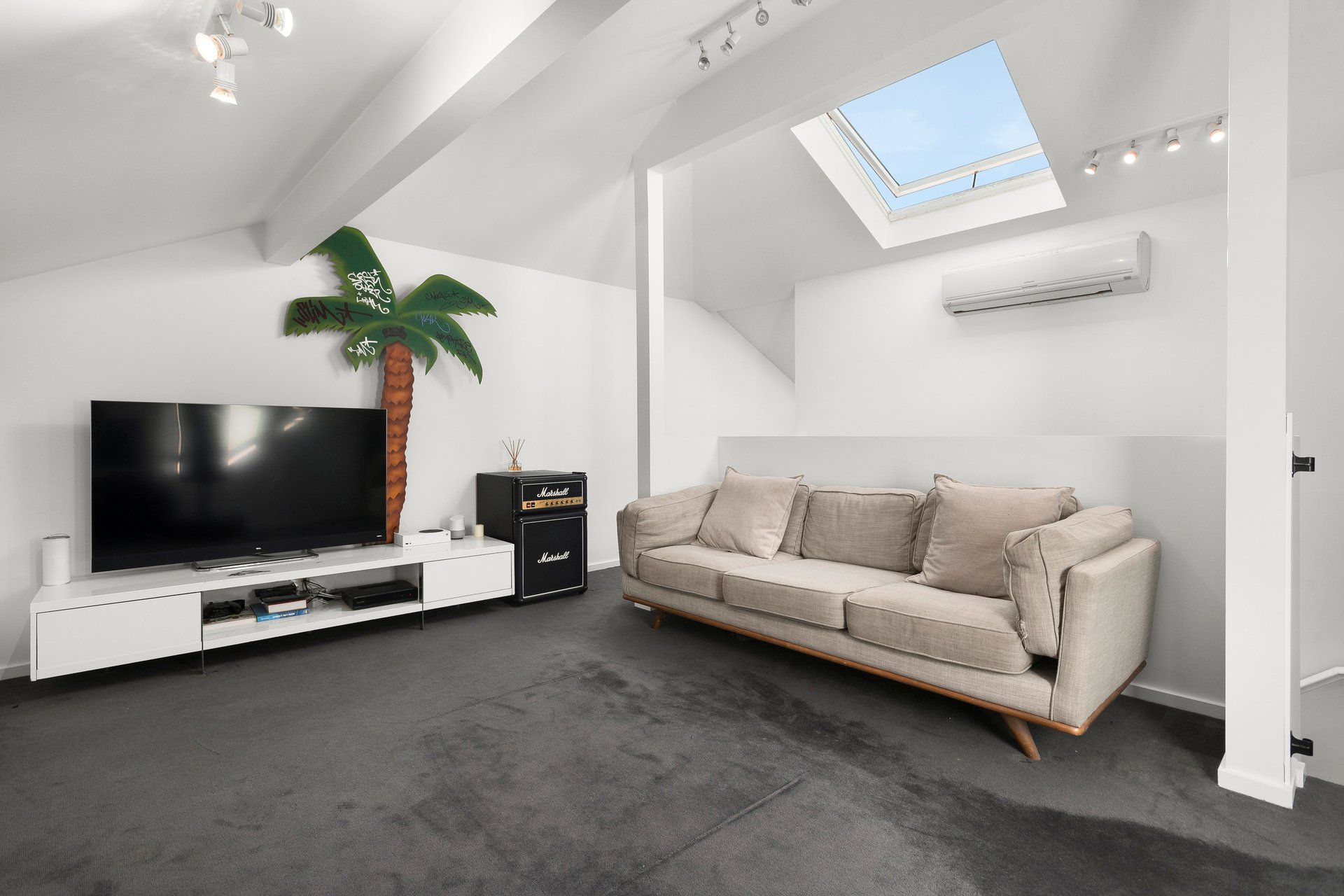 5/1 Ruskin Street, Elwood image 2