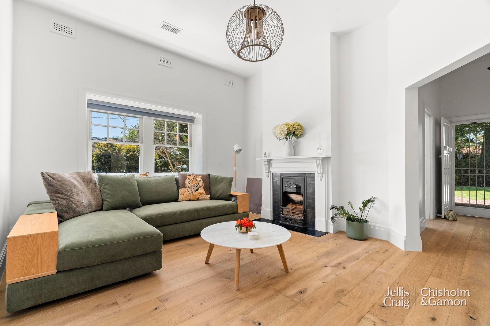 51 Shelley Street, Elwood image 3