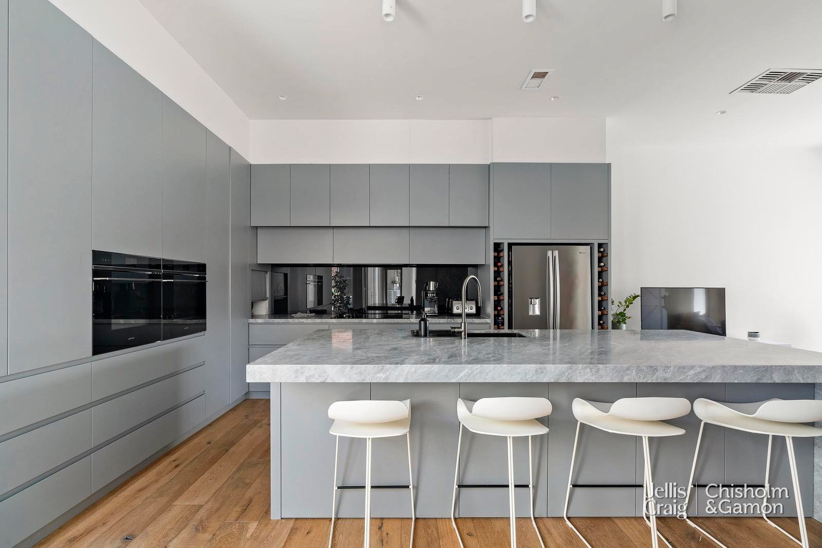 51 Shelley Street, Elwood image 6