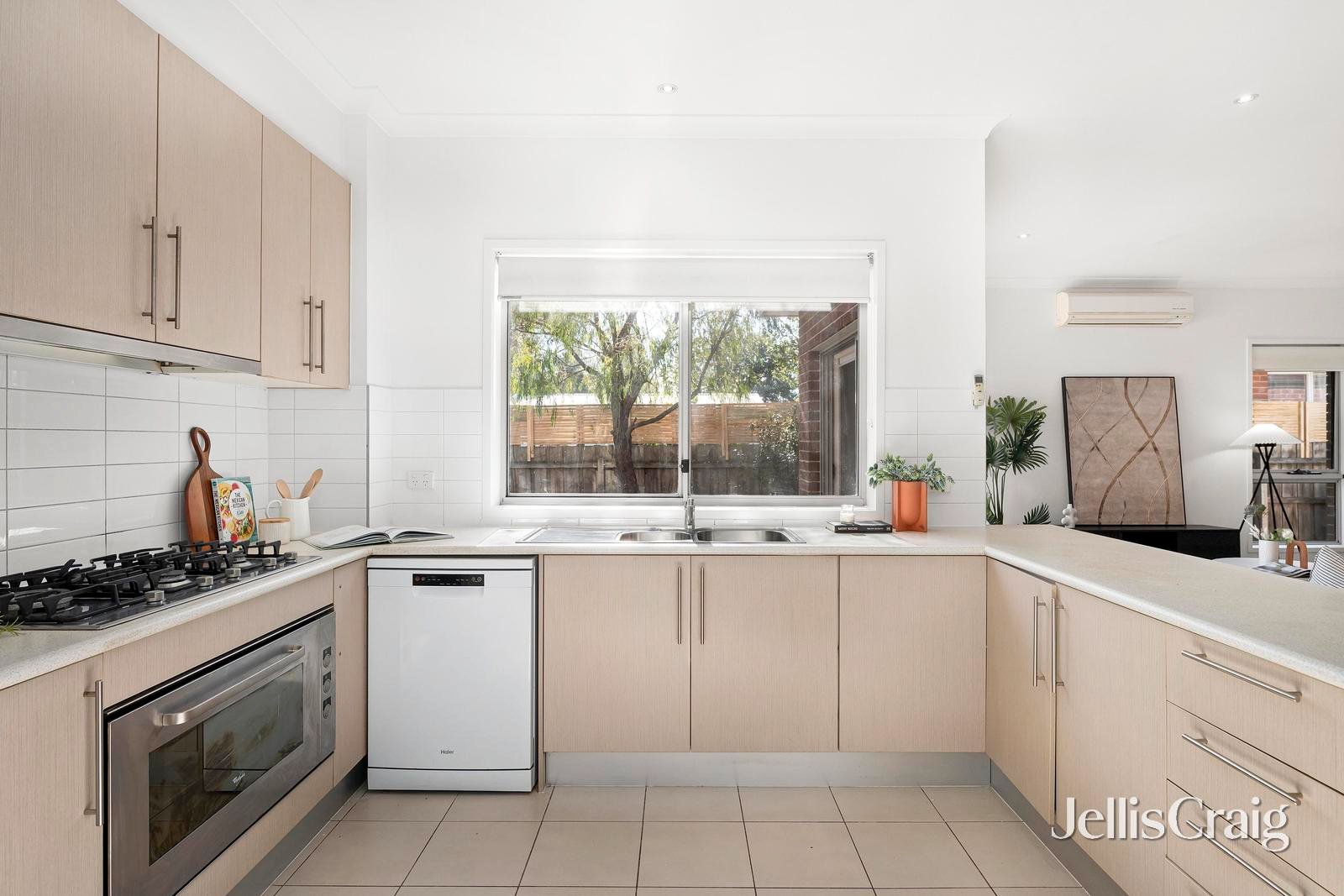 51 Shelley Street, Heidelberg Heights image 5