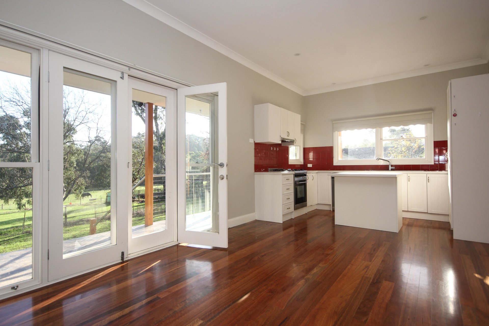 51 Tills Drive, Warrandyte image 3