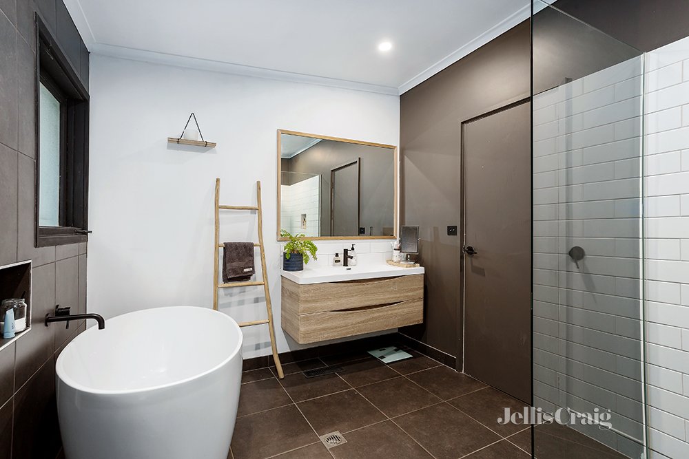 51 Valias Street, North Warrandyte image 8