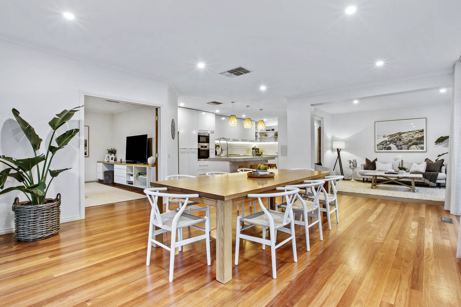 Property Gallery Thumbnail 4